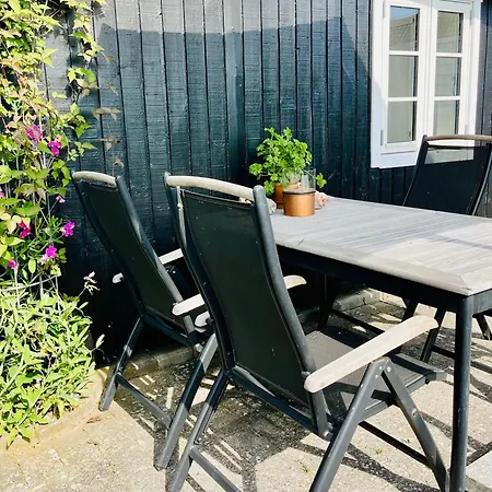 Semesterbostad Summer Idyll In Charming Karrebaeksminde! Karrebæksminde